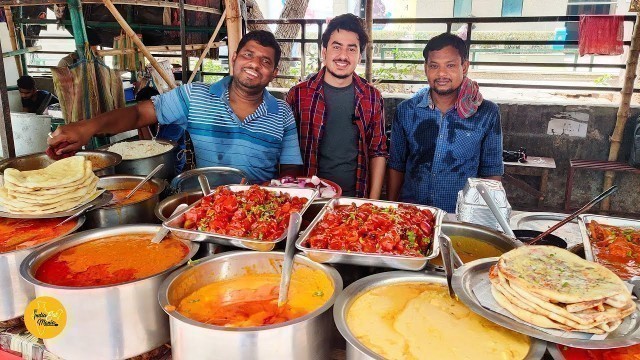 'Amazing Roadside 30+ Veg & Non Veg Food Items, Salt Lake l Kolkata Street Food'