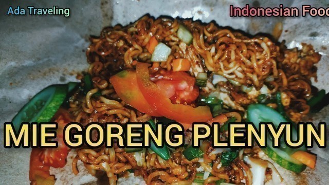 'Mantap! Minyun (Mie Goreng Plenyun) Enak, Pedas - Delicious Food #shorts'