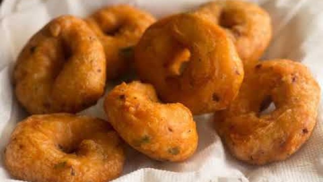 'Delicious food whatsapp Status , What\'s app foodie status , Tasty Food Status, Yammy Food.'