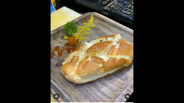 'garlic bread||best food||street food||food video ||what\'s app status||bestfood #shorts'