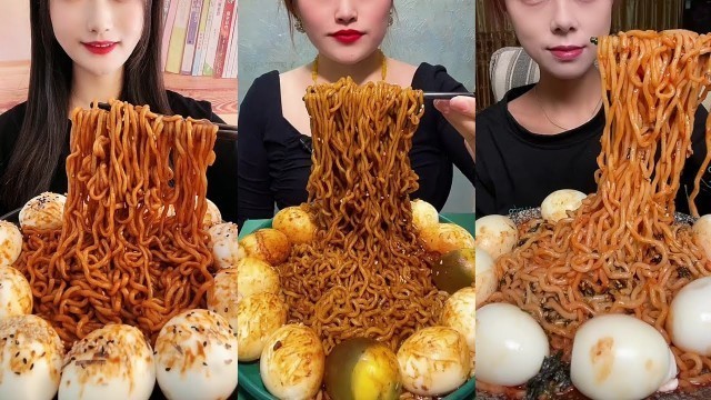 'Chinese Mukbang:Spicy Noodles and Boiled Eggs'