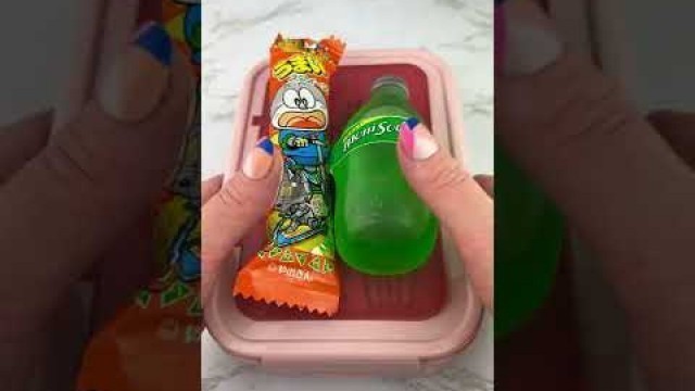 'Packing Lunch with Fidget Food (part 2) Satisfying Video ASMR! #fidgets #asmr'