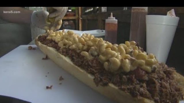 'Neighborhood Eats\' Big Food Tour: Smoke Shack Taste Test'