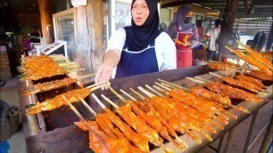 'Thailand Street Food  - MUSLIM THAI BBQ Chicken + HUGE SEAFOOD Feast in Krabi!!'