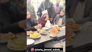 'Molana Tariq Jameel sahab | Eating Food || Rihan voice Islamic #short'