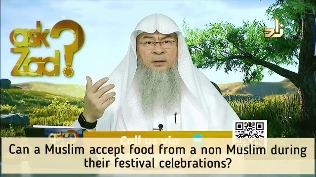 'Can we accept food or gifts from non muslims on their Festivals (Christmas, Diwali etc Assimalhakeem'