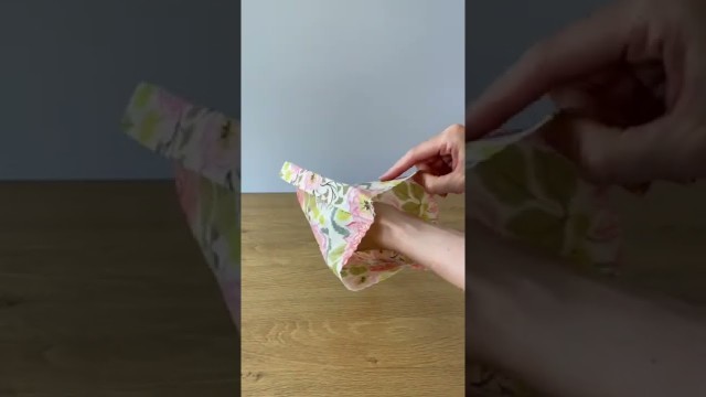 'How to make a snack pouch with beeswax wraps! 