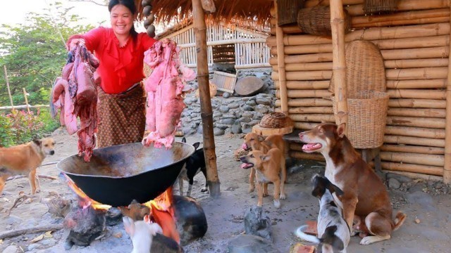 'cooking in forest- woman found lungs with potato & cooking- soup lungs for dog food HD'