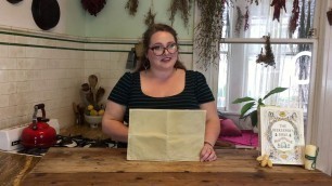 'Make Your Own Reusable Beeswax Wraps'