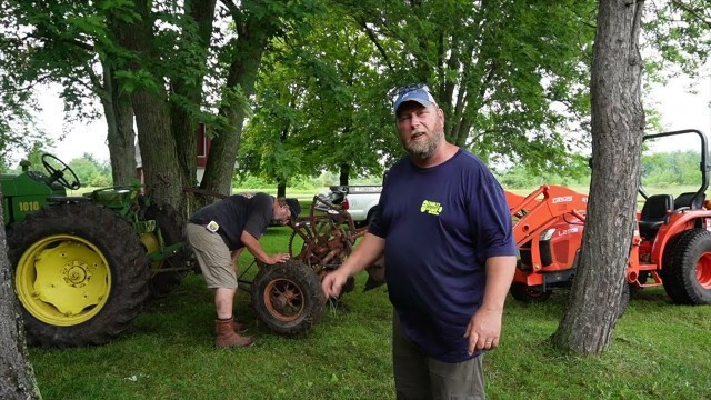 'Old Tractor Plow / Preparing Food Plots / Prepping for Deer Hunting / Deer Camp 2022'