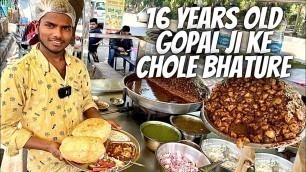 '₹ 20 CHOLE BHATURE & NAAN CHOLE in Ludhiana | Street Food India'