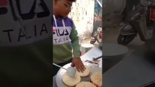 'Ludhiana का Famous Amritsari Nutri Kulcha 