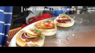 'INDIAN CHOWMEIN BURGER | STREET STYLE | Rs. 20/- ONLY | LUDHIANA STREET FOOD |'