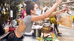 'UNMASKED! The Most Hardworking & Beautiful Girl In Bangkok - Banana Pancake Roti - Thai Street Food'