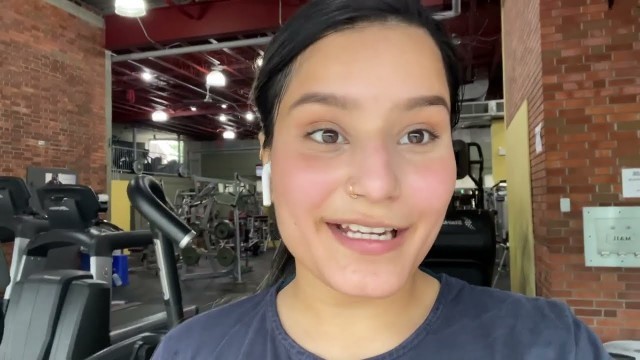 'What GYM you should go in CANADA ! ft. GYM TOUR'