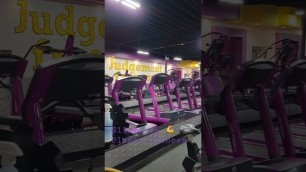 'The Cheapest Gym In Canada | $15/month #planetfitness'