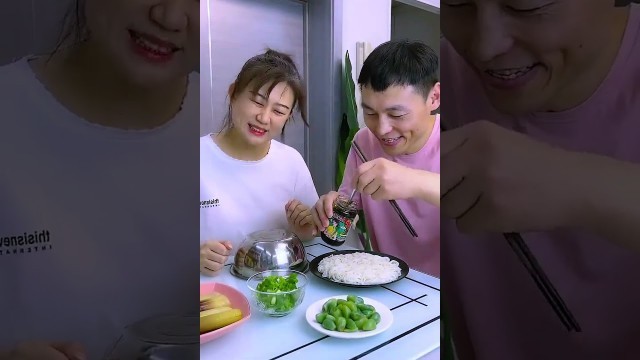 'Funny Husband and Wife Yummy Food Eating Challenge 