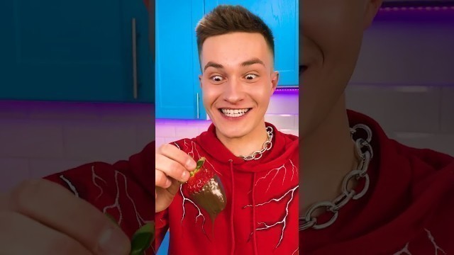 'Yum! Rainbow Chocolate Strawberry! Eating Challenge #shorts'