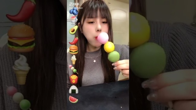 'Spicy EMOJI EATING CHALLENGE, 8 emojis  | #asmr #kawaiieatingasmr #food  #shorts'