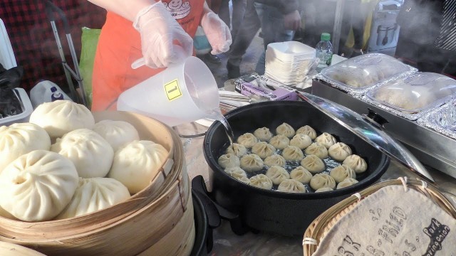 'The Chinese Bao Dumpling. Street Food Tasted in Brick Lane, London'