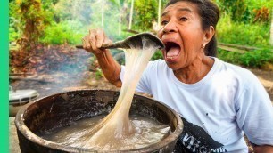 'Papua\'s Bizarre Sticky Food Staple!!! STREET FOOD in Jayapura, West Papua!!!'