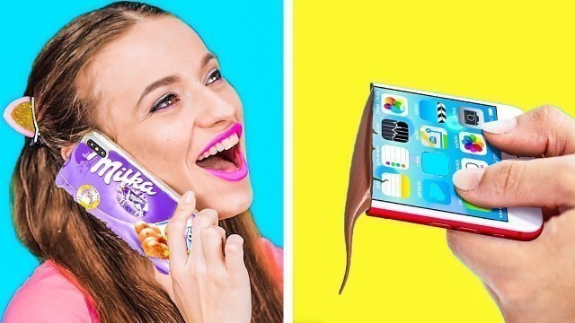 'SNEAK SNACK INTO IPHONE! || Funny Food Hacks by 123 Go! GOLD'