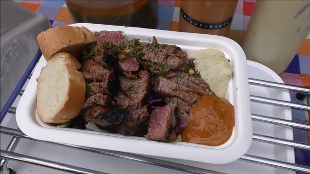 'BBQ STEAK & SALAD | HOT SAUCE | HUGE BEEF | BRICK LANE MARKET'