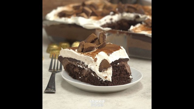 'Reeses Coffee Poke Cake'