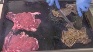 'Street Food from Italy. Cooking Huge Steaks the Italian Way. \'Costate e Tagliate \''