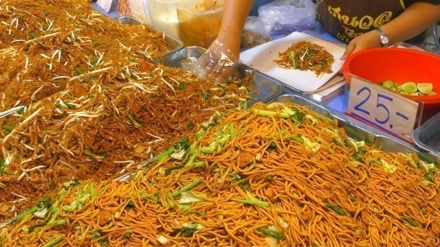 'Top Street Food Market in Phuket, Thailand. Best Stalls at Naka Weekend Market'