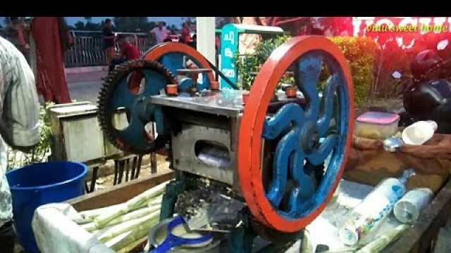 'sugarcan juice|sugarcane juice vendor with machine|street food|kochi kerala|vinu sweet home.'