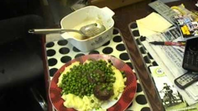 'Making Faggots Peas Mashed Potatoes Meal 17th April.mpg'