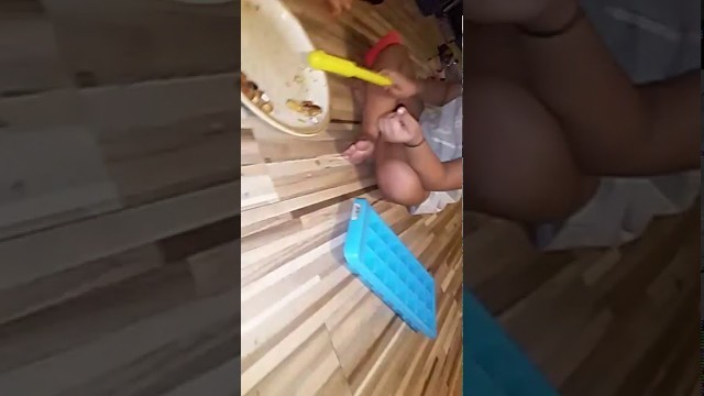 '2 year baby making food'