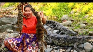 'Amazing women Catching a lot Babies Crocodile for food -  Grilled Crocodile BBQ in Forest'