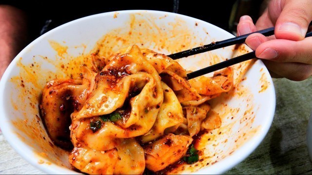 'Chinese Street Food SPICY Chengdu Wontons | Sichuan Street Food'