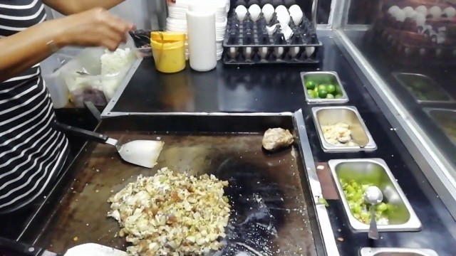 'Philippines Street Food: Pork Sisig for only 1$ (Crispy and Sizzling)'