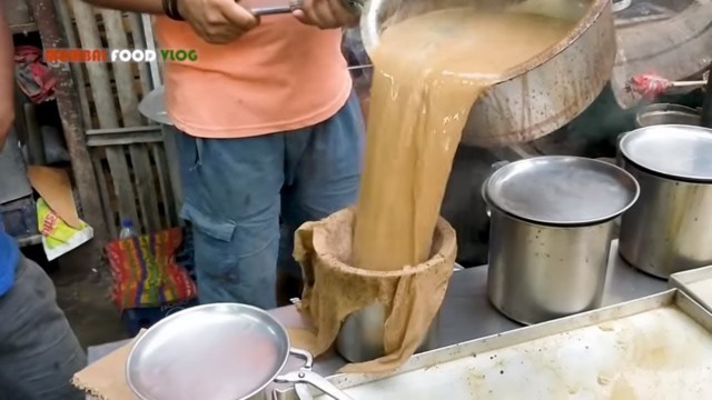 'DESI CUTTING CHAI | Mumbai Style Tea | Indian Street Food'