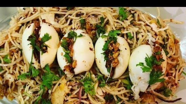 'Atho and Bejo recipe | Chennai famous street food Atho | Egg Bejo recipe | Burma food'