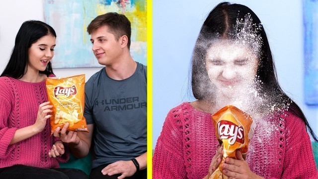 '12 Funny Food Pranks! Prank Wars!'