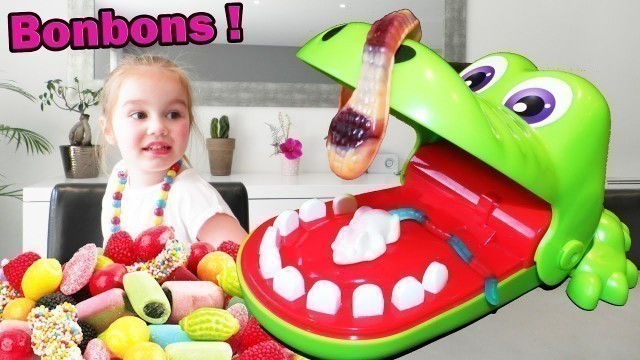 'Challenge Crocodile Dentiste Croc Bonbons ! Yummy Gummy Food'