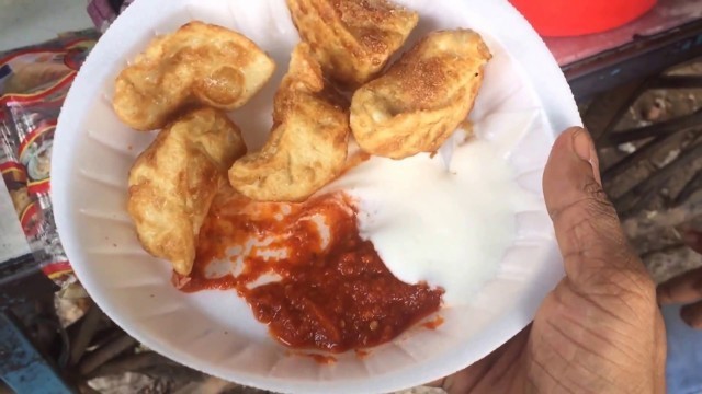 'Yummi Momos Street Food From Kochi !'