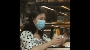 'How to Eat Food With A Mask On(Meme)'