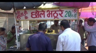 'Guptaji ke Chole Bhature & Chole Chawal | Only 20 Rs Plate | Street Food Delhi'