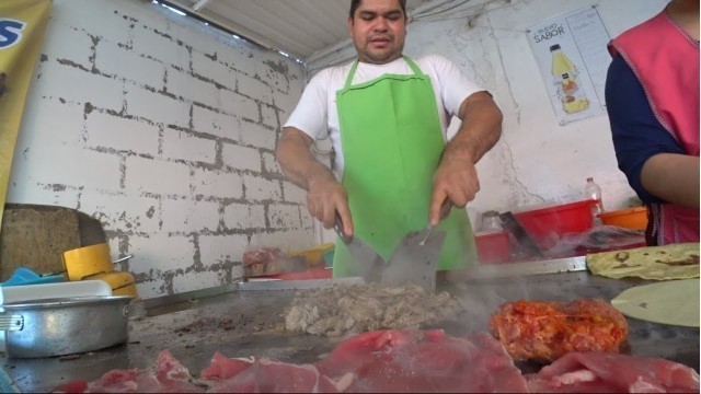 '$1 Tacos Mexico City Street Food 