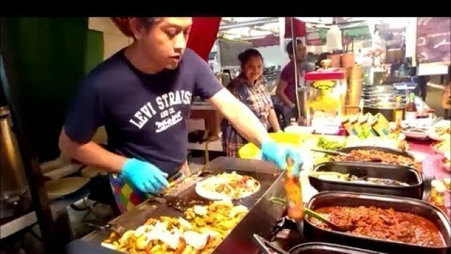 'MEXICAN STREET FOOD, BEEF BURRITO, LONDON STREET FOOD IN BRICK LANE MARKET'