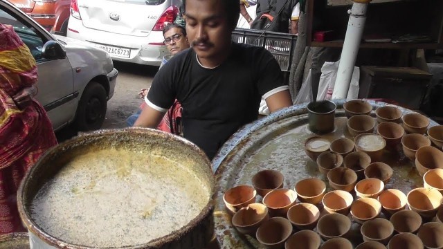 '1000 Tea Sold Within 4 Hours | Number One Tea Seller in Kolkata | Street Food Loves You'