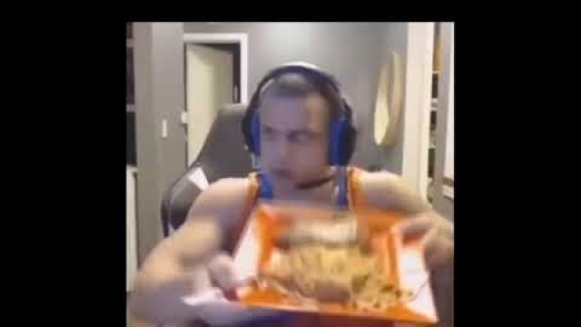 'Tyler1 Dropping food - meme'