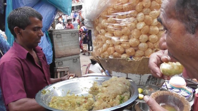 'Street Food India | Pani Puri/Phucka/Golgappa Of Kolkata | Best Common Tasty Indian Street Food 2017'