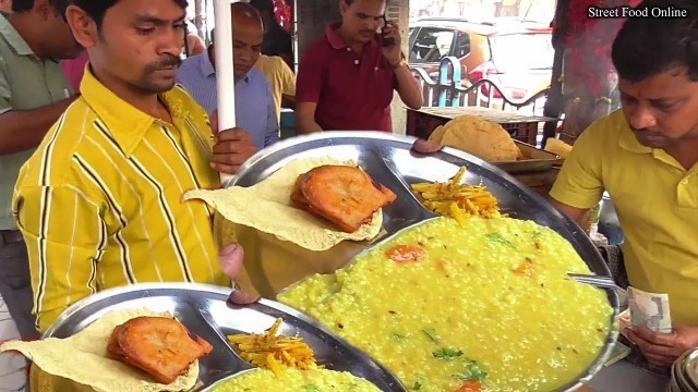 'Best Place to Eat Khichdi in Kolkata - Price @ 25 rs Plate - Kolkata Street Food'