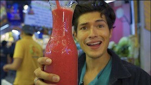 'Mexico City Street Food Tour! MEGA JUICE! TACO TOUR. \"La Merced Market\"  and \"Coyoacan Market\" PART1'